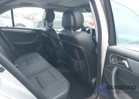 2006 Mercedes-Benz C 230 Sport z USA, uszkodzony, nr VIN WDBRF52H46A907597